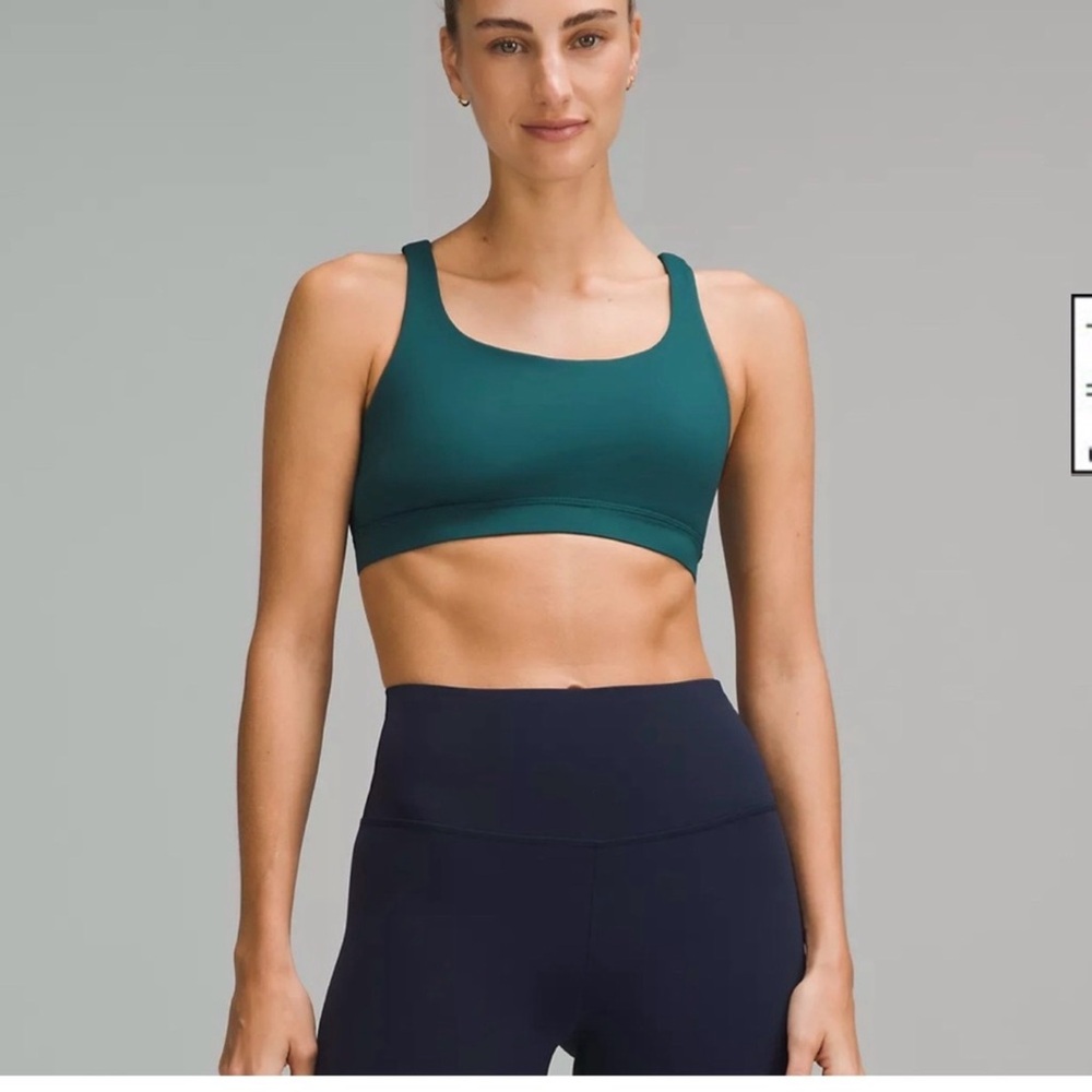 💚 lululemon Green Energy Sports Bra 6 - Picture 2 of 5
